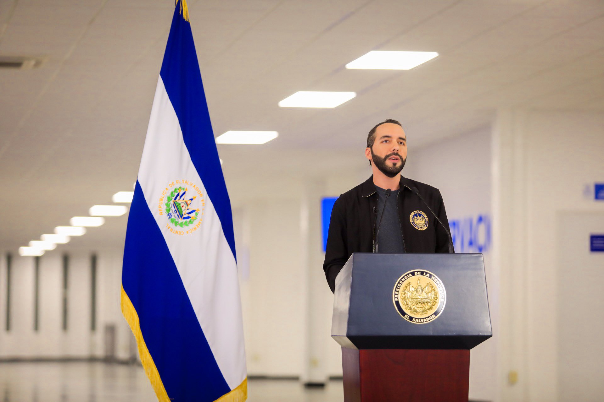 Periodistas son incluidos por el Gobierno para recibir la vacuna contra el COVID19 como personal de segunda línea periodistas-son-incluidos-por-el-gobierno-para-recibir-la-vacuna-contra-el-covid19-como-personal-de-segunda-linea